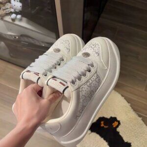 GUCCI AUTHENTIC GUCCI WOMEN'S SCREENER SNEAKER SIZE 37